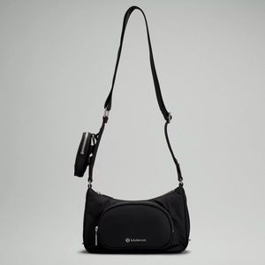 BRAND NEW LULULEMON CROSSBODY WITH NANO POUCH